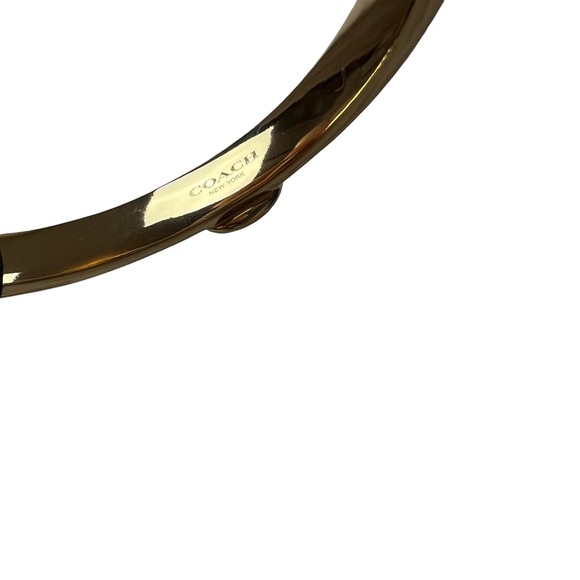 Coach Signature Logo Turquoise Stone Hinged Bangle Gold Tone Bracelet New NWT - Picture 6 of 7